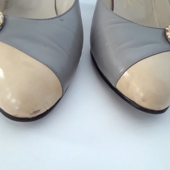 Vintage 60s/70s Gray Fine Leather Short Heel Pumps Size 8.5 - Picture 16 of 16